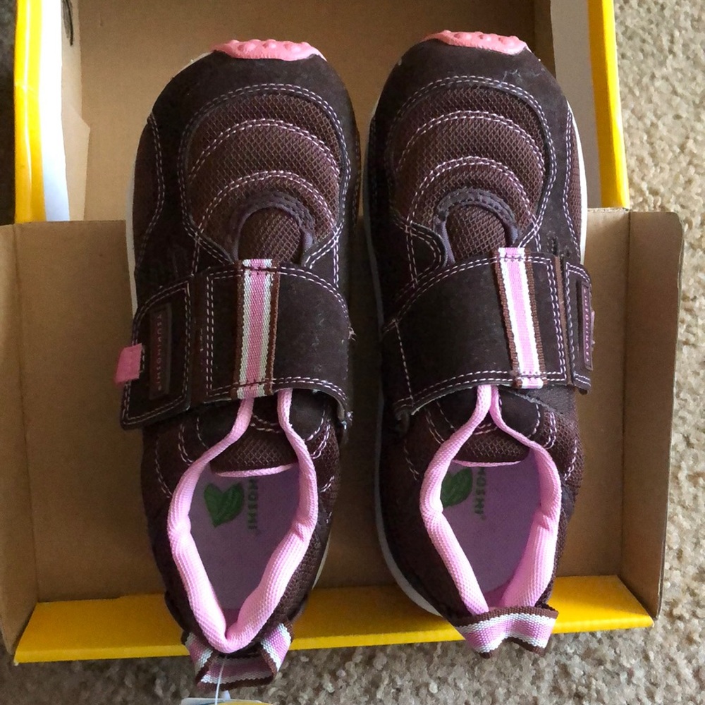NWT Girl's Sneaker